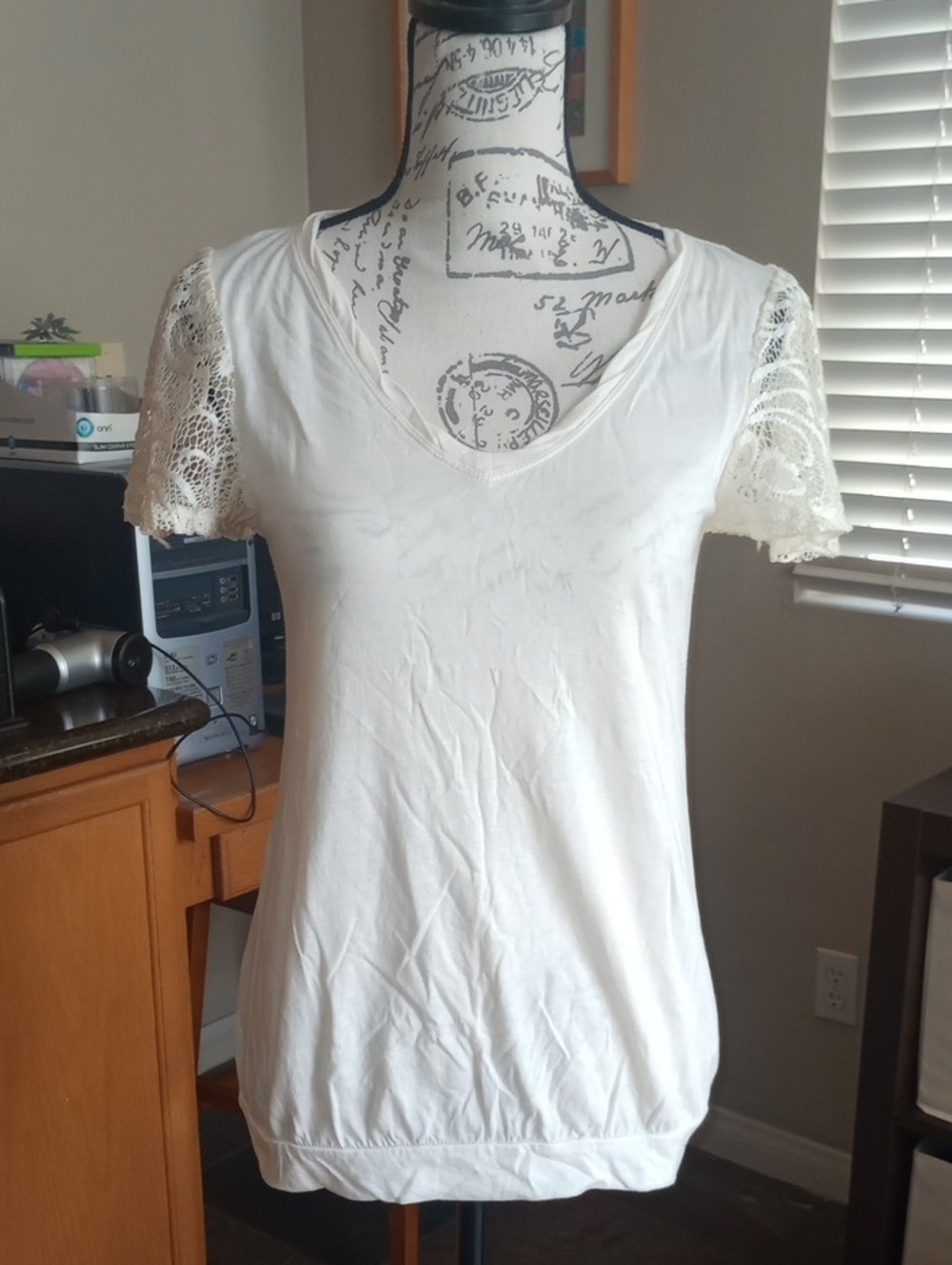 Elle Ivory Lace Top